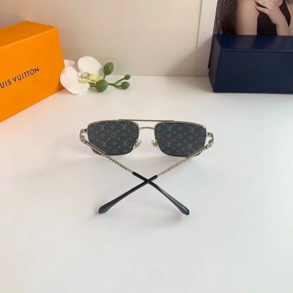 Louis Vuitton Silver Metal Sunglasses with Smoke Lenses - Picture 4 of 7